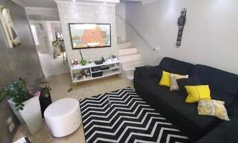 Imagem: Casa de 2 Dormitórios na Rua Rainha Vitória