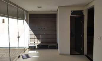 Imagem 2: Vende-se excelente casa no bairro Califórnia em Patos de Minas/MG