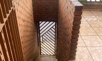 Imagem 2: Casa de 3 Dormitórios na Avenida Barro Branco