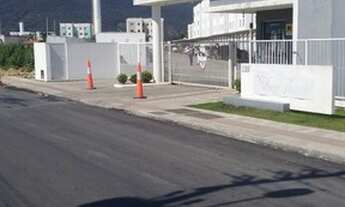 Imagem 2: Apt. - Semi Mobiliado - PISCINA - TÉRREO - Apenas 118.000,00