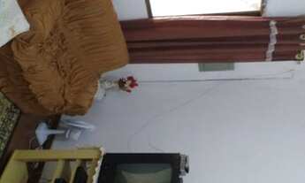 Imagem 5: De Queiroz. Casa Com Espaço Amplo e Estrutura Para Mais Construções!