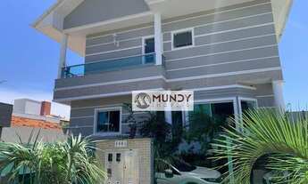 Imagem 2: 3 casas Geminadas com 220 m² cada