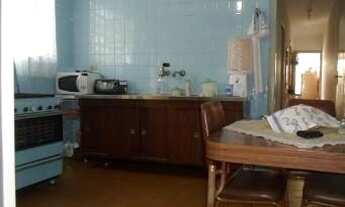 Imagem 6: Casa de 3 Dormitórios na Rua Dom Sebastião do Rego