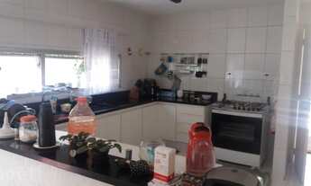 Imagem 6: Casa de 4 Dormitórios na Rua Nicolau Alayon