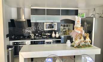 Imagem 3: Casa com 5/4 sendo 4 suítes, piscina com espaço gourmet todo equipado e climatizado no Ald