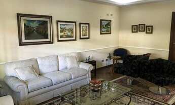 Imagem 1: Casa de 4 Dormitórios na Rua Antônio Pereira Mendes