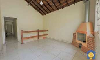 Imagem: Casa com 3 dorms - Venda por R$ 619.000