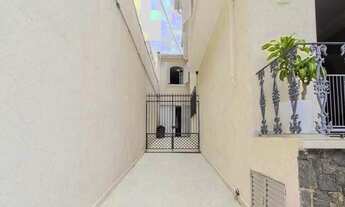 Imagem 3: Casa de 4 Dormitórios na Rua Doutor José Maria do Vale