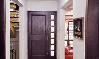 Imagem 6: CASA 04 DORMITÓRIOS 02 VAGAS NO BAIRRO CAMAQUÃ