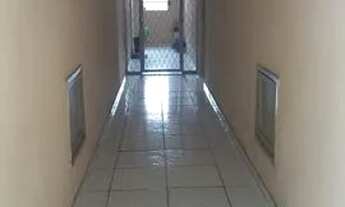 Imagem 2: Excelente apartamento na Rua Almerinda de Castro, sala espaçosa, 02 quartos, circulação, b