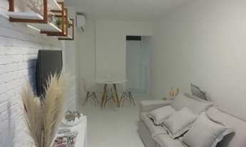 Imagem 3: Ótimo apartamento com sol da manhã, vista indevassável e vaga de garagem. Localização priv