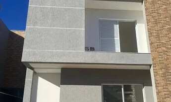 Imagem 2: Sobrado em condomínio de alto padrão - Pouso Alegre