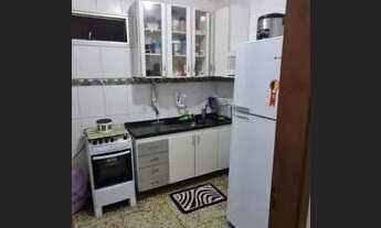 Imagem 1: Quarto suíte Quarto com aluguel por R$800 /mês