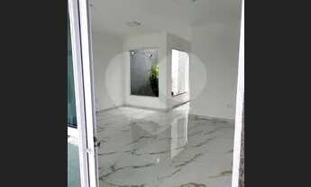 Imagem 7: Casa térrea com três dormitórios e piscina em Atibaia apenas 50 minutos de São Paulo