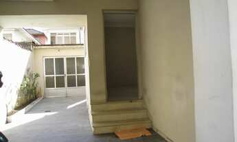 Imagem: Sobrado próximo ao canal 3