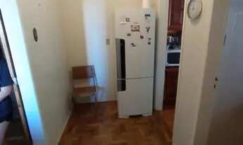 Imagem 5: IMOBILIÁRIA SCHOTKIS VENDE COM EXCLUSIVIDADE APARTAMENTO 02 DORMITÓRIOS, EM PLENA RUA COUT