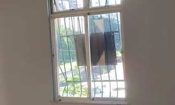 Imagem 3: Alugo Conjunto Santa Madalena Apto 302, 2/4 Bloco 75, primeiro bloco, inicio da ladeira