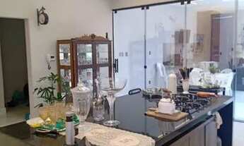 Imagem 4: Apartamento para venda possui 240 metros quadrados com 3 quartos em -