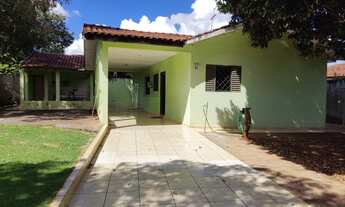 Imagem: Casa em terreno de 396m² de esquina á