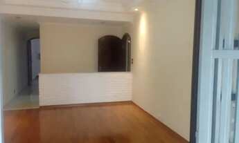 Imagem 6: Sobrado em Osasco, bairro Jardim das Flores, espaçoso, 340m², 3 quartos, 1 suíte, 4 vagas