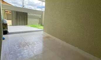 Imagem 3: Casa Perfeita! 3 Quartos sendo 1 Suíte - Área Gourmet com Churrasqueira - Jardim Gramado