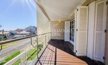 Imagem 6: Casa para venda tem 350 metros quadrados com 3 quartos em Chácara das Pedras - Porto Alegr