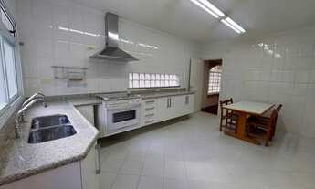 Imagem 6: Maravilhoso sobrado, 4 suítes, repleto de armários, espaço gourmet e piscina!