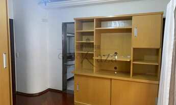 Imagem 7: Casa de condomínio para aluguel tem 330 metros quadrados com 4 quartos