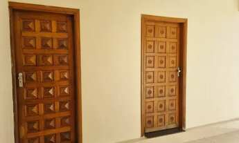 Imagem: Aluga se CASA no CENTRO perto do colégio