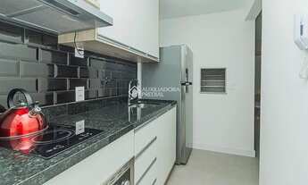 Imagem 7: PORTO ALEGRE - Apartamento Padrão - Partenon