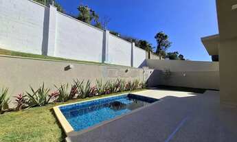 Imagem 3: Casa com 257m² com 03 quartos à venda em condomínio - Alphaville