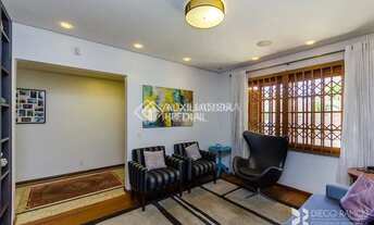 Imagem 2: Casa no bairro Medianeira