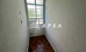 Imagem 7: EM UMA DAS RUAS MAIS ACOLHEDORAS DE COPACABANA, A RAIMUNDO CORREIA, ENCONTRA-SE UM LINDO A