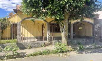 Imagem: Casa à venda com 3 quartos no bairro Volta