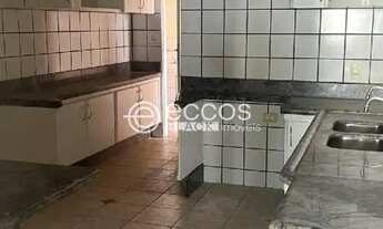 Imagem 4: Casa para aluguel, 4 quartos, 3 suítes, 2 vagas, Jardim das Acácias - Uberlândia/MG