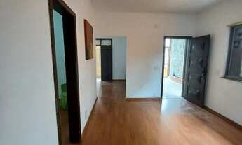 Imagem 6: Excelente casa de quatro quartos à venda no bairro Nova Granada