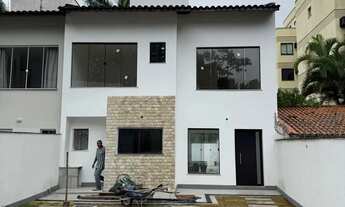 Imagem 4: Casa Moderna em Fase Final de Obras na Entrada de Itacoatiara