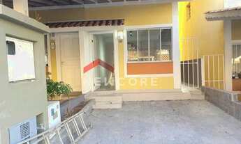 Imagem: Casa de condomínio em Estrada Velha de