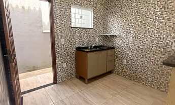 Imagem 4: CASA COM PISCINA E 2 QUARTOS COM 80 MIL DE ENTRADA Á 10 MINUTOS DAA PRAIA !!!