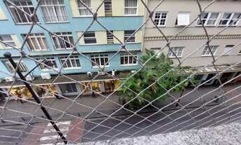 Imagem 4: Apto Centro, frente, amplo, sol, reformadíssimo, Rua 16 de março, próximo de tudo - Petróp