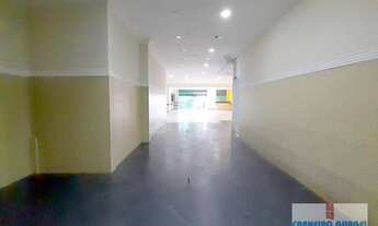Imagem 3: Salão comercial, situado na rua Drº Rafel de barros, proximo da rua cubatão, 140 metros d