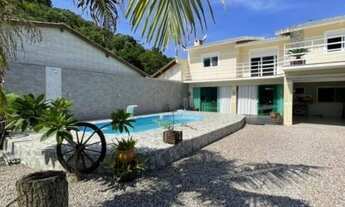 Imagem 2: BELISSÍMO SOBRADO EM GOVERNADOR CELSO RAMOS COM TRÊS DORMITÓRIOS À VENDA