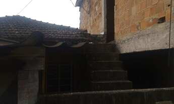 Imagem: TRINDADE CASA TERRENO GRANDE $ 115 MIL