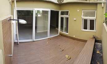 Imagem 2: Térreo com área externa 4 quartos em Ipanema