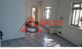 Imagem: Casa em rua tranquila, ensolarada e arborizada