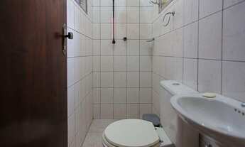 Imagem 5: Casa de 4 Dormitórios na Rua Armando Ennio Lona