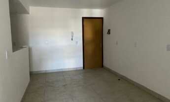 Imagem 2: Apartamento 2 quartos terceiro andar de frente com elevador