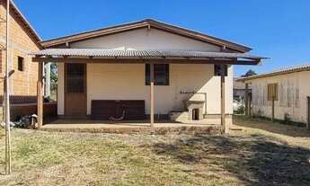 Imagem: Casa a 100 metros da RS040, próximo a comércios