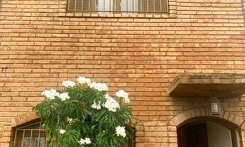 Imagem: Casa de 3 Dormitórios na Avenida Barro