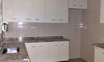 Imagem 2: Casa de 3 Dormitórios na Rua Castelo Rodrigo